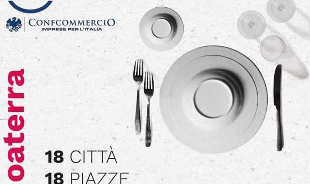 Bari, protesta dei commercianti in piazza: Chiediamo aiuti economici